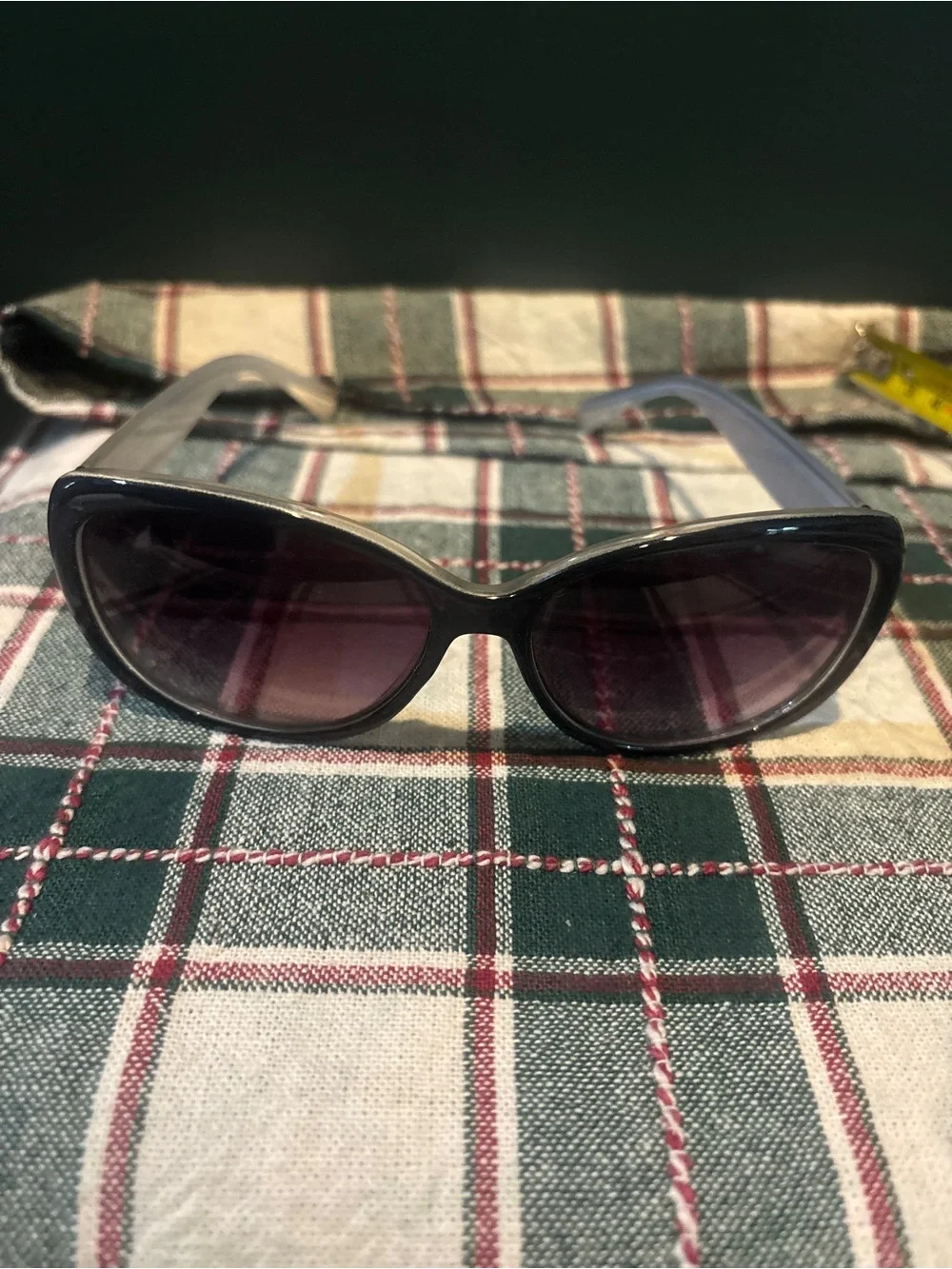 Women’s Black Fashion Sunglasses